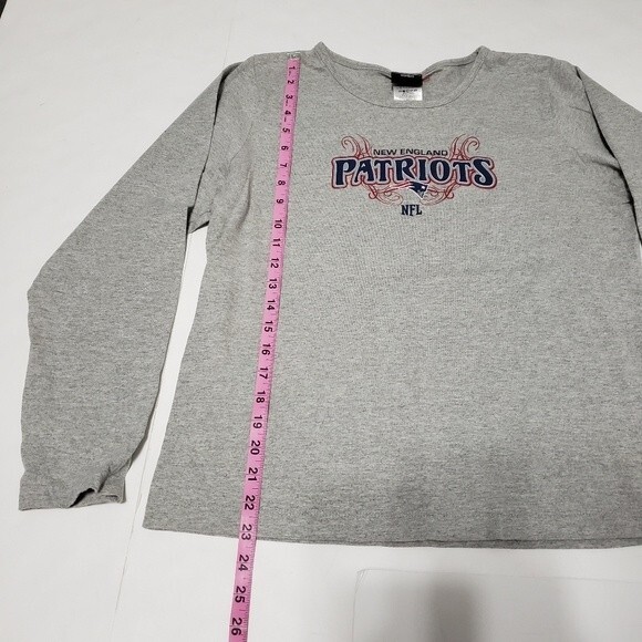 New England Patriots T-shirt Cotton Polyester Womens Large NFL Gray Long-sleeve - Picture 7 of 8